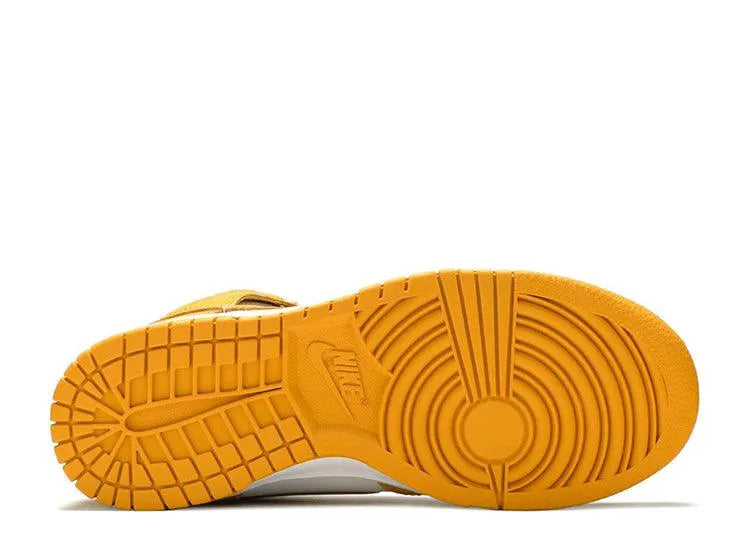 Nike Dunk High Sulfur (W) - HIDEOUT