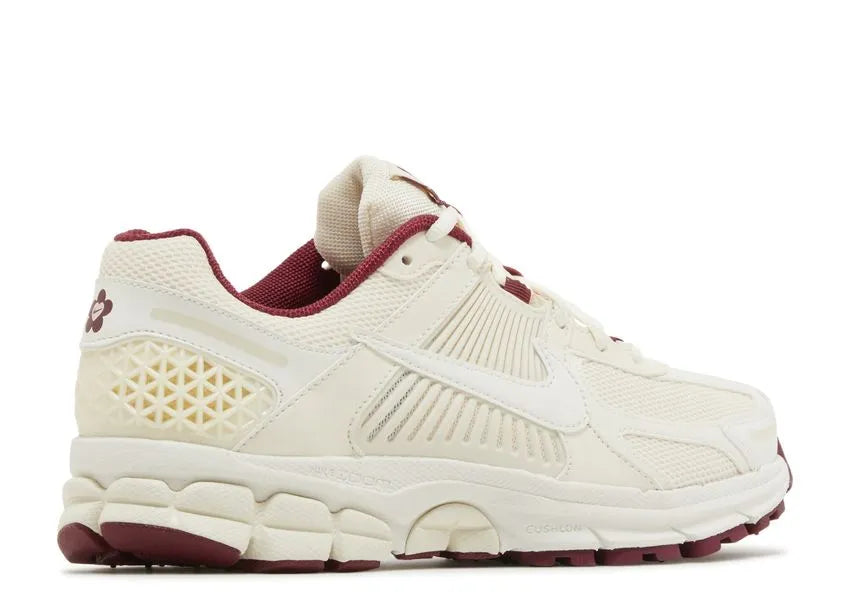 Nike Vomero 5 Valentine's Day