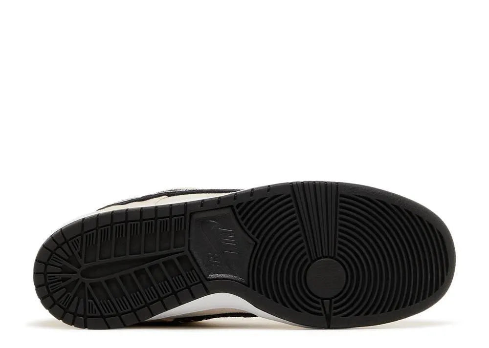 Nike Dunk SB Low Albino & Preto - HIDEOUT