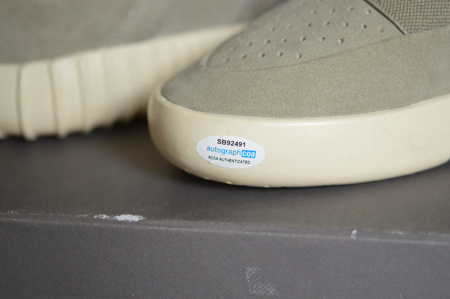 Yeezy 750 OG Light Brown (Signed by Kanye West) - HIDEOUT