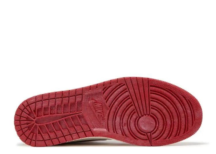 Air Jordan 1 High OG Chicago Lost & Found - HIDEOUT