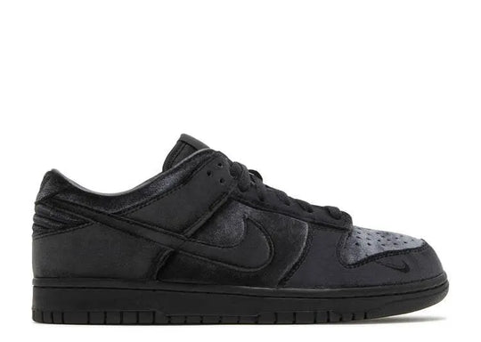 Nike DSM x Dunk Low Black Velvet