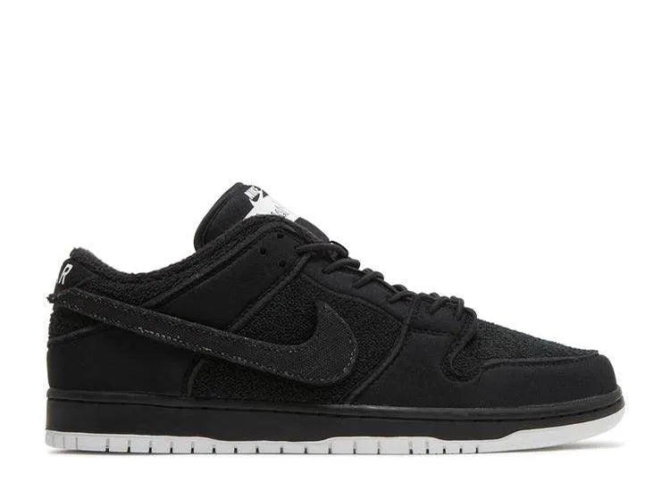 Nike SB Dunk Low Gnarhunters - HIDEOUT