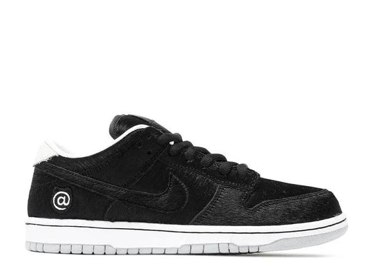 Nike SB Dunk Low Medicom