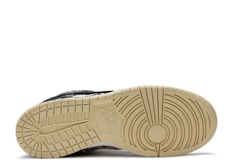 Nike SB Dunk Low Travis Scott - HIDEOUT