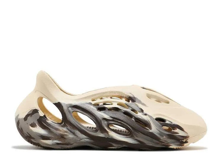 Yeezy Foam RNNR MX Cream Clay - HIDEOUT