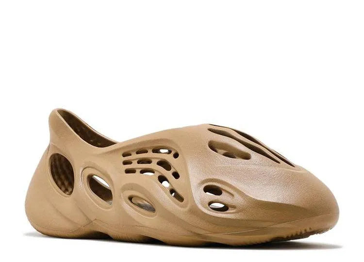 Yeezy Foam RNNR Ochre - HIDEOUT