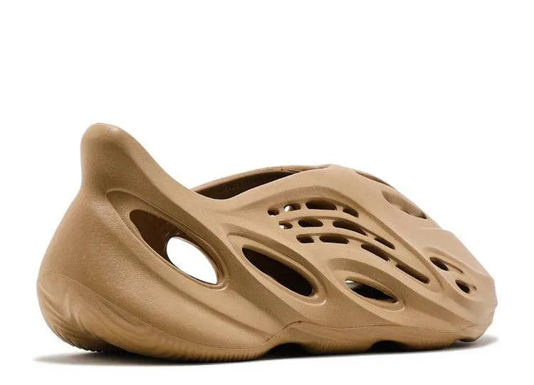 Yeezy Foam RNNR Ochre - HIDEOUT