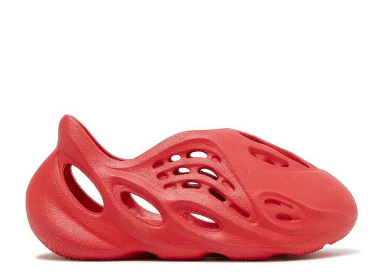 Yeezy Foam RNNR Vermillion (Kids) - HIDEOUT