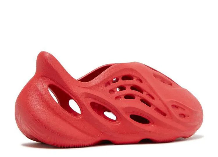 Yeezy Foam RNNR Vermillion (Kids) - HIDEOUT