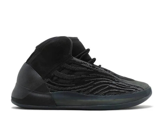 Yeezy QNTM Onyx